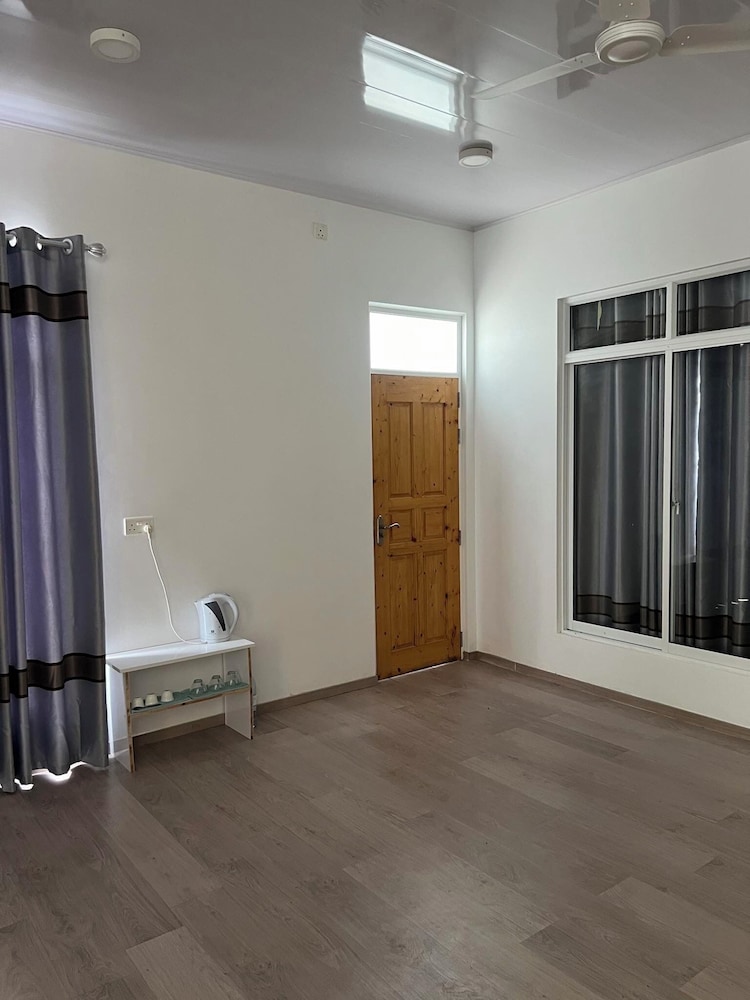 Standard Double Room - Photo 6