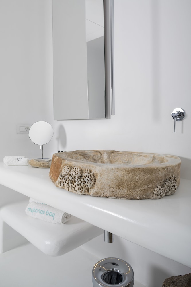 Standard Residence, Annex building, (Outdoor Hot Tub, Karavas) - Photo 4