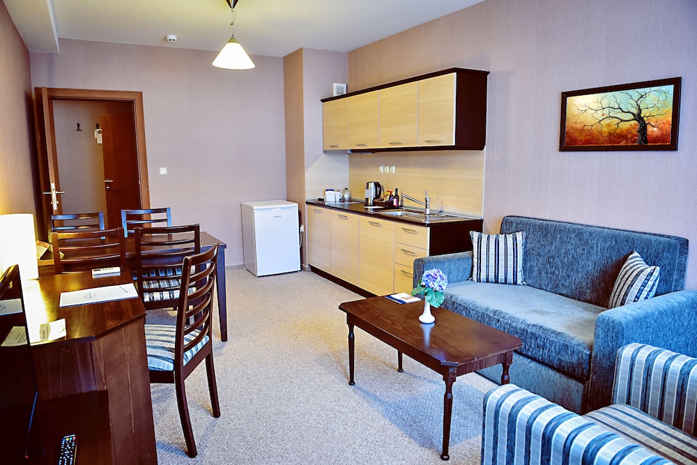 Deluxe Suite, Mountain View - Photo 5