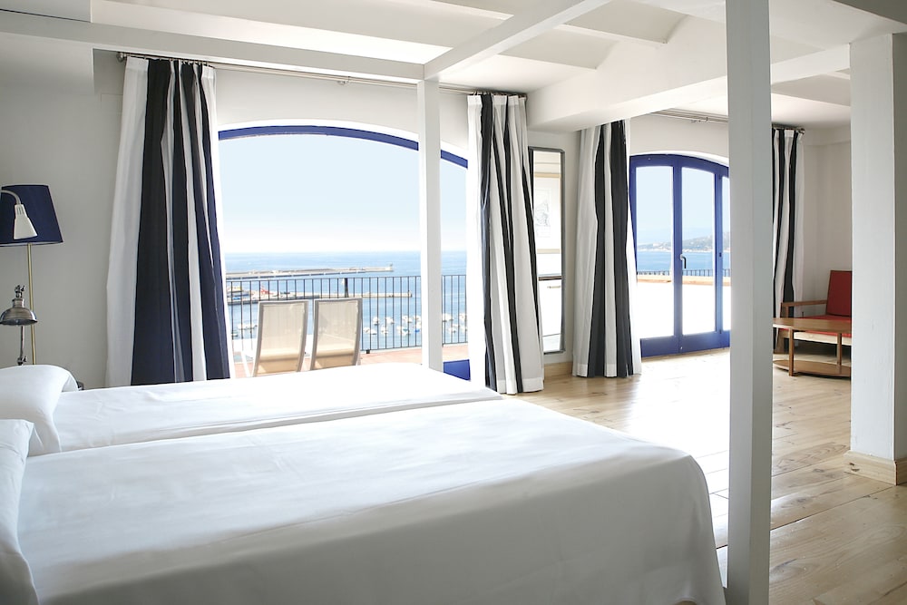 Superior Double Room Single Use, Sea View