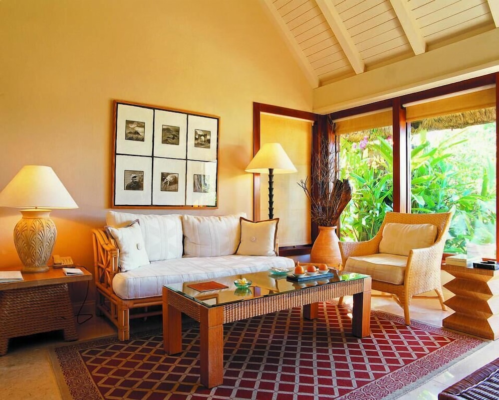 Luxury Pavilion with Garden View - Photo 4