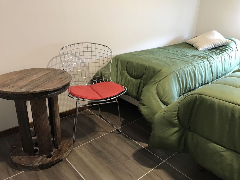 Basic Triple Room, 3 Twin Beds photo 2