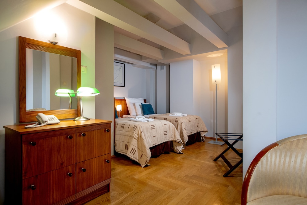Split level Deluxe Apartment photo 3