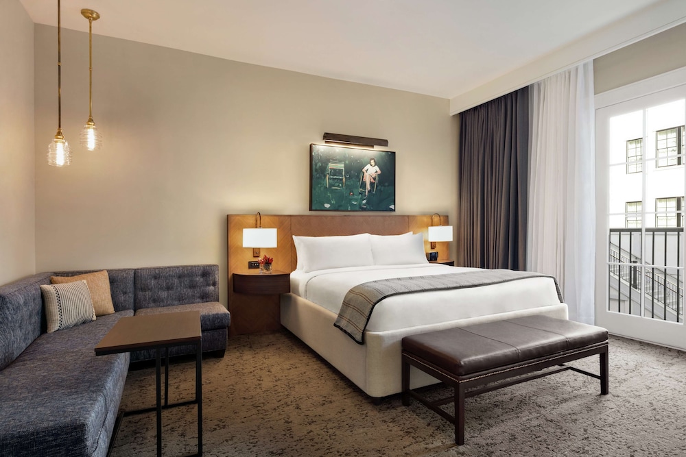 Junior Suite, 1 King Bed