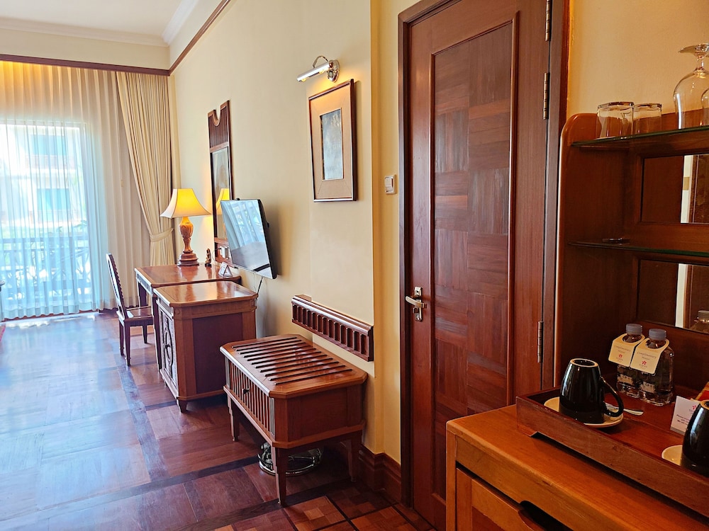 Deluxe Family Connecting Room - Photo 9