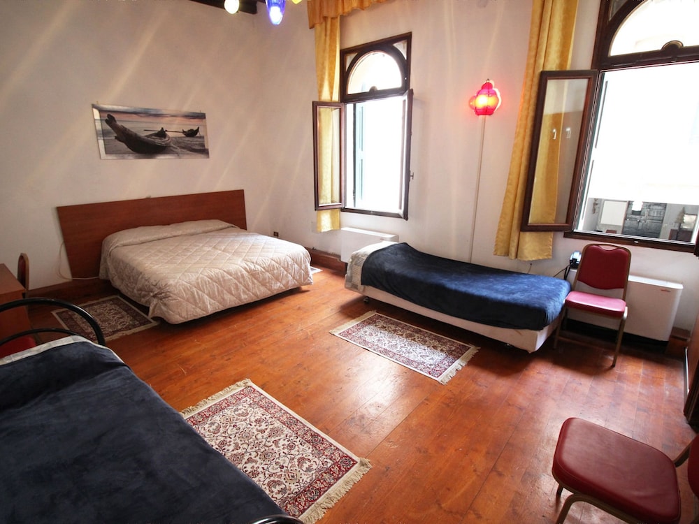 Quadruple Room photo 2