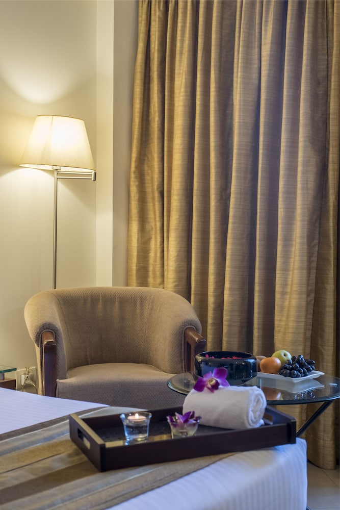 Deluxe Room - Photo 10