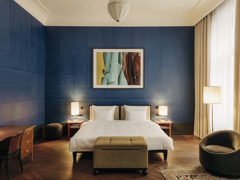 Suite photo 1