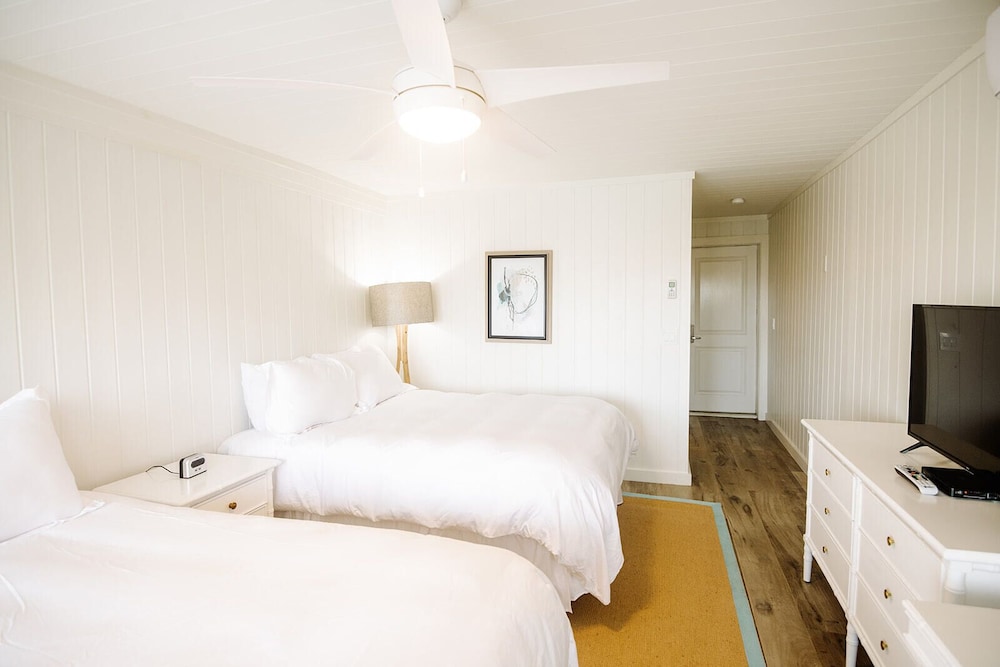 Basic Double Room photo 2