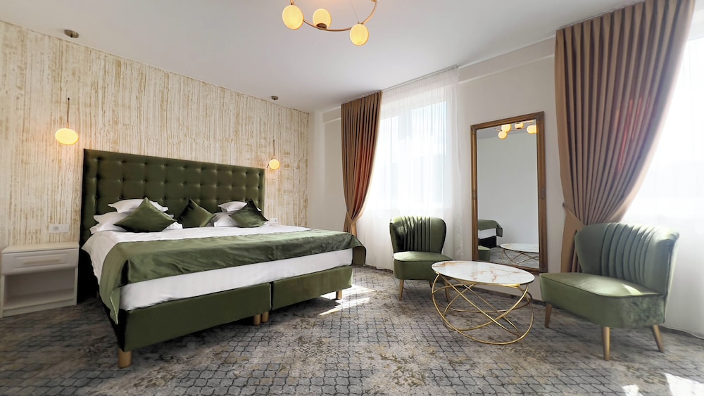 Luxury Double or Twin Room, Balcony, Mountain View