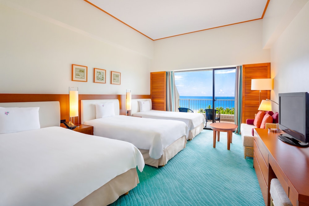 Ocean Front Triple Room - Photo 1