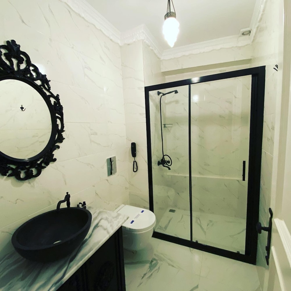 Standard Double Room - Photo 19