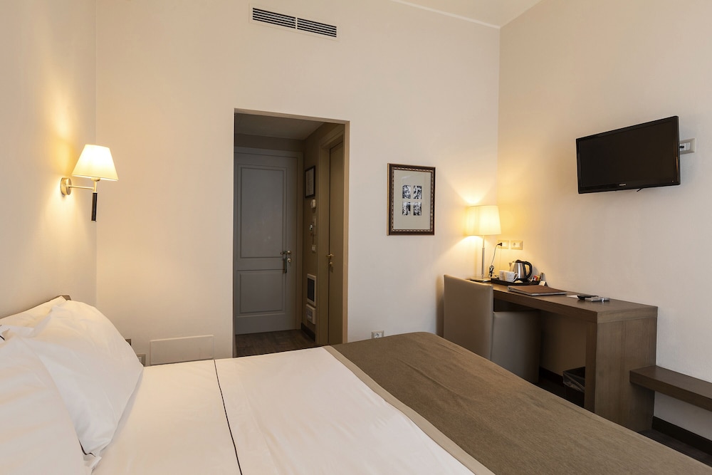 Premium Room, Balcony, Lake View photo 3