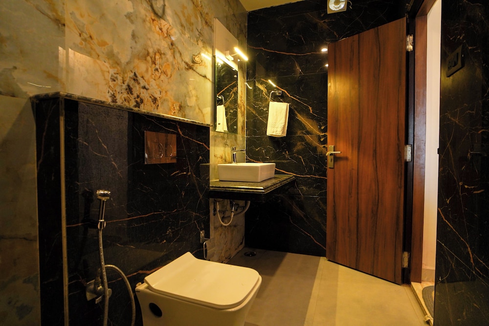 Deluxe Double Room, 1 Bedroom photo 2