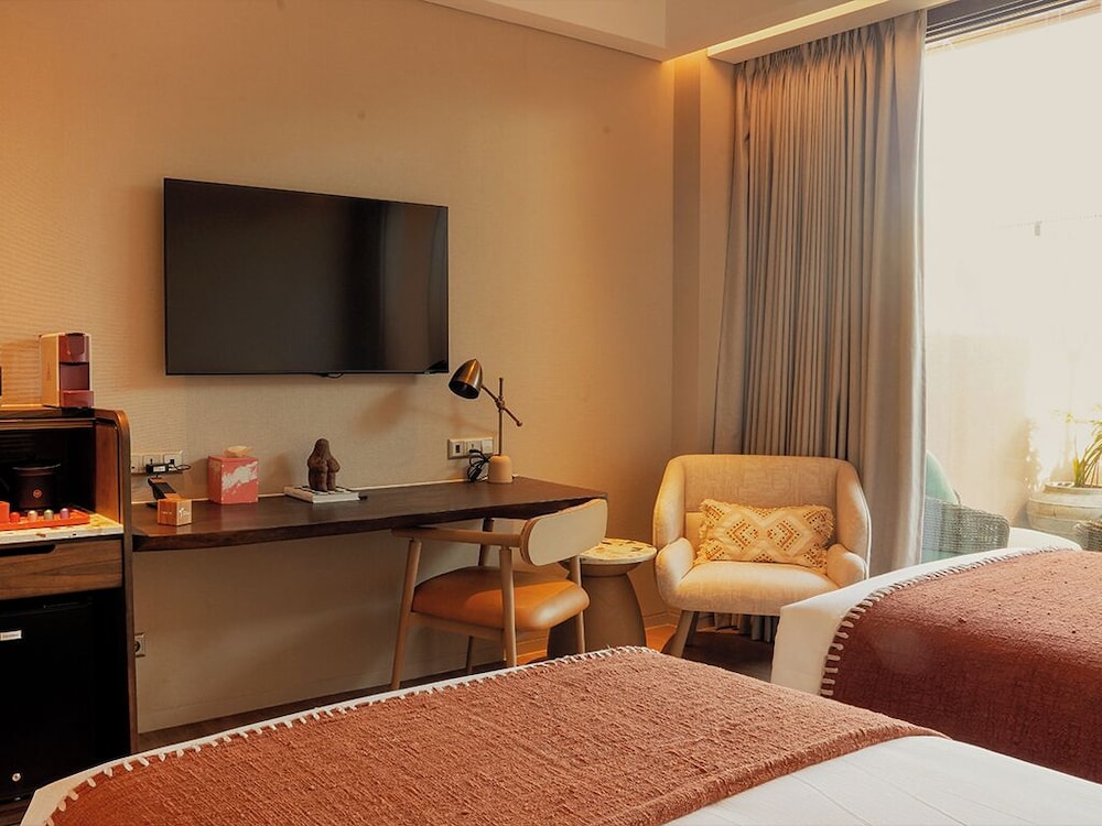 Available room