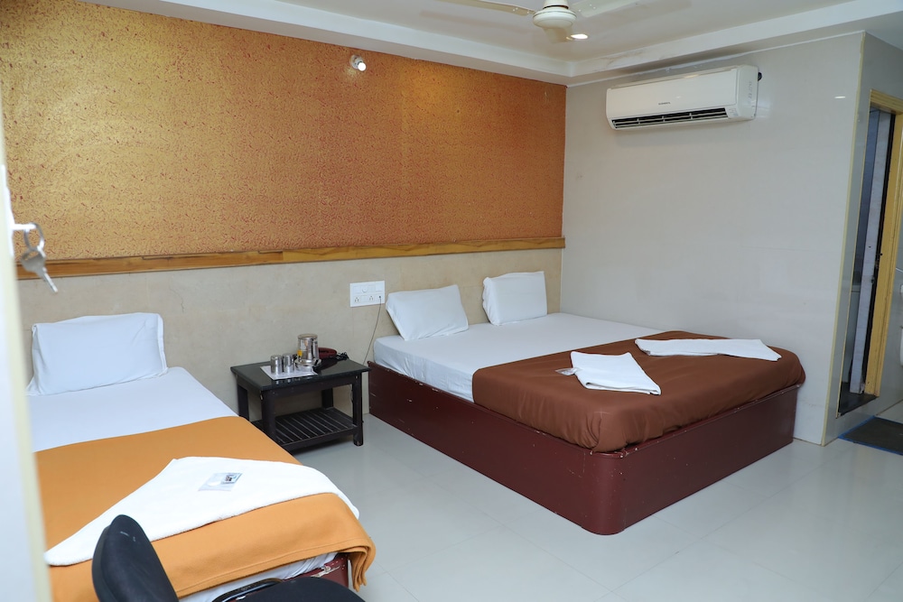 Luxury Triple Room
