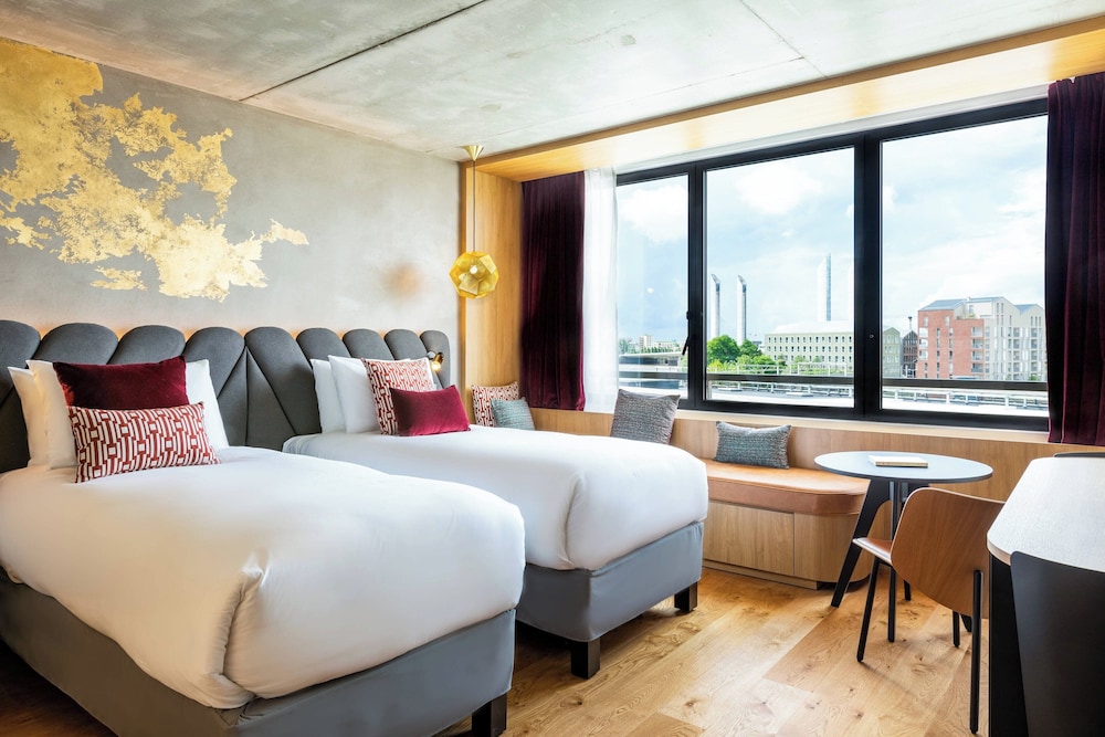 Room, 2 Twin Beds (La Muse City View) photo 1