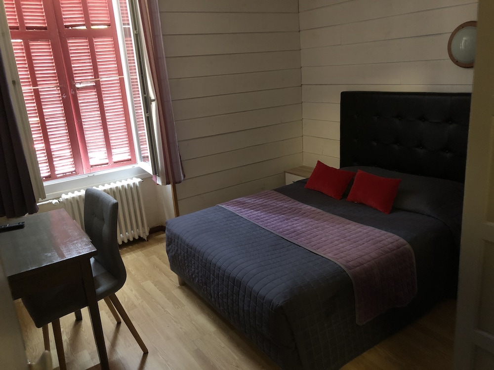 Standard Double Room (Numéro 4)