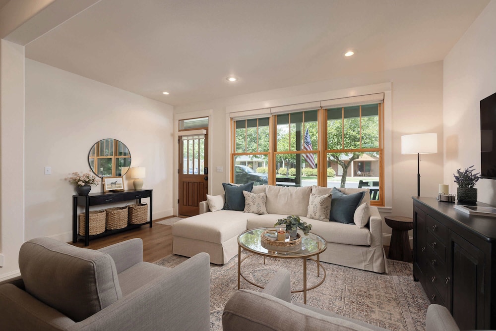 House, Multiple Beds, Patio, Mountain View (Cascade Cottage) photo 3