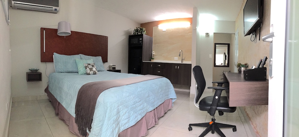 Standard Studio, 1 Queen Bed (S2) photo 1