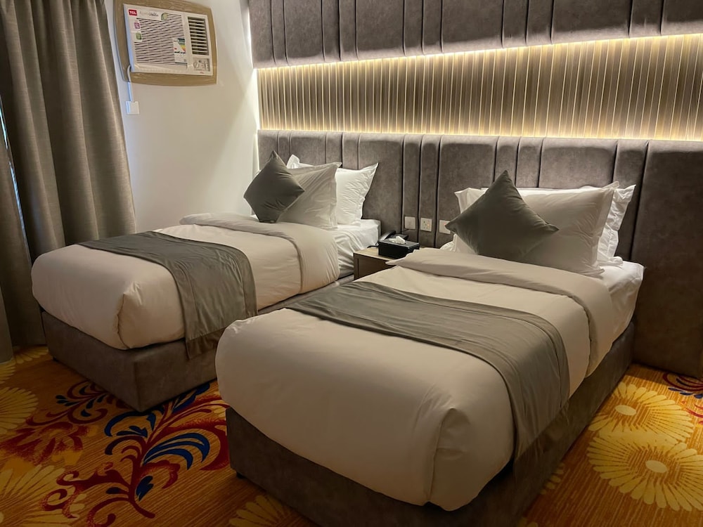 Deluxe Twin Room - Photo 1