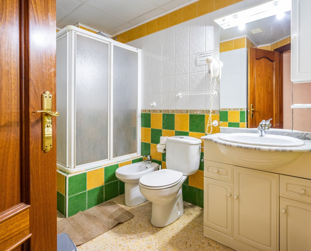 Comfort Triple Room - Photo 22