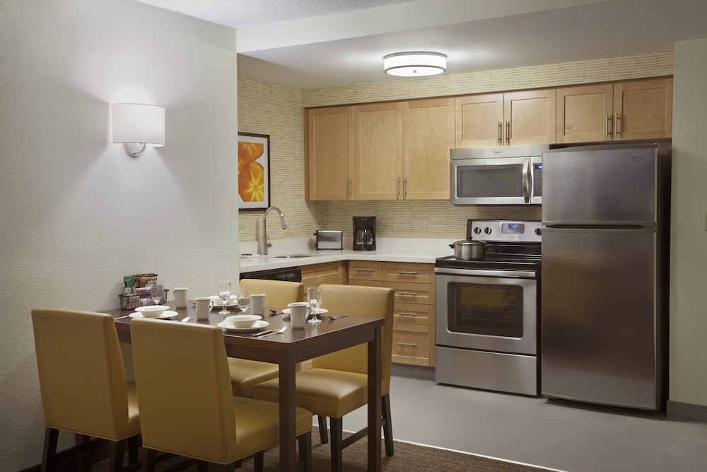 Suite, 2 Bedrooms photo 3