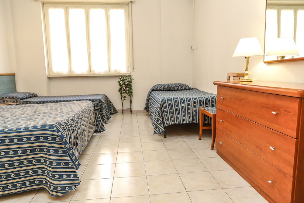 Quadruple Room photo 3