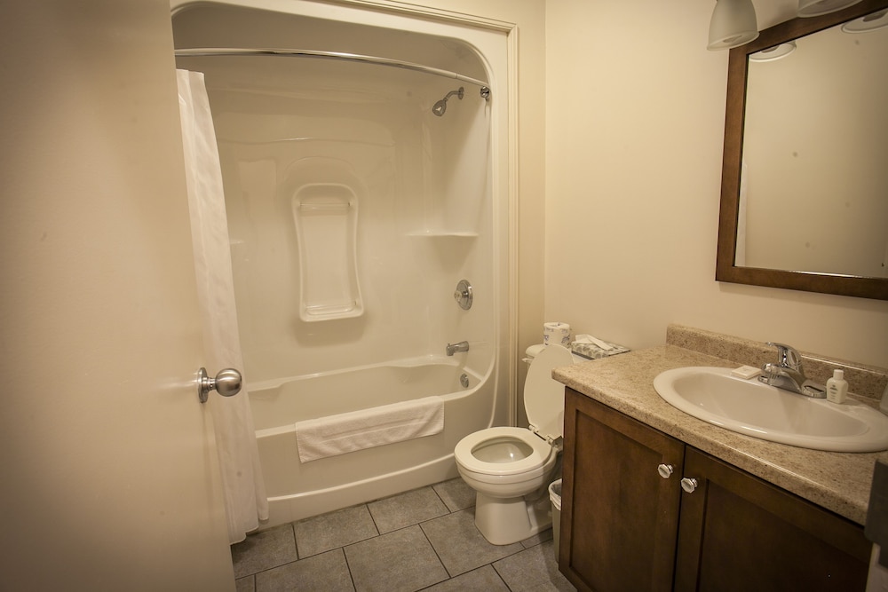 Standard Room, 1 Queen Bed