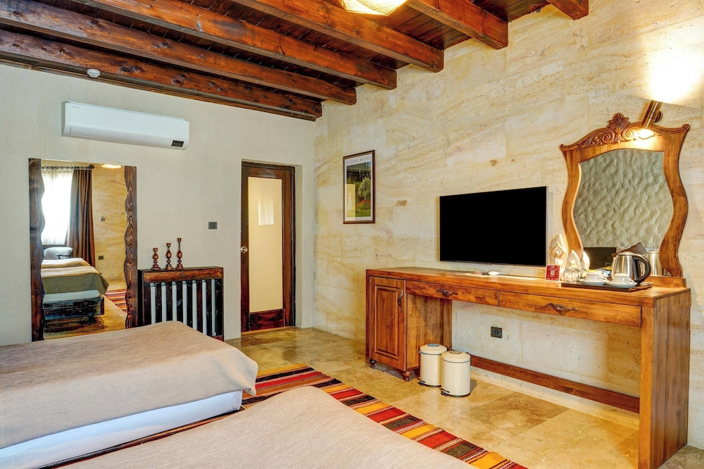 Superior Twin Room - Photo 7