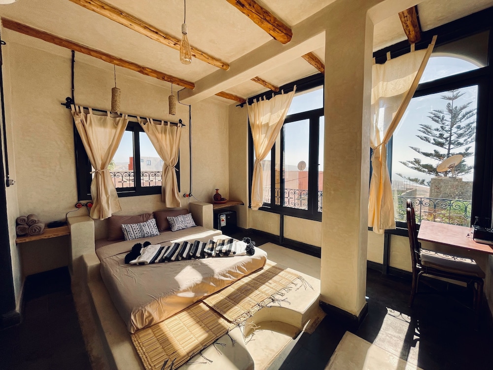 Standard Double Room, Pool View photo 3