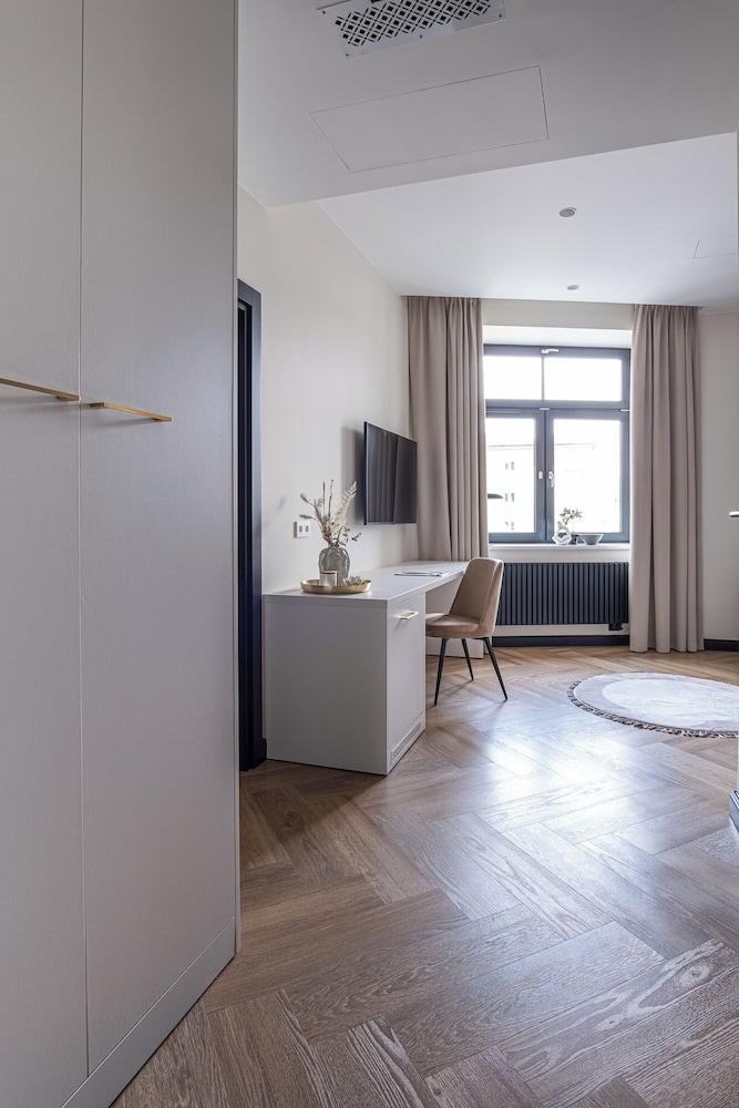 Standard Studio Suite photo 3