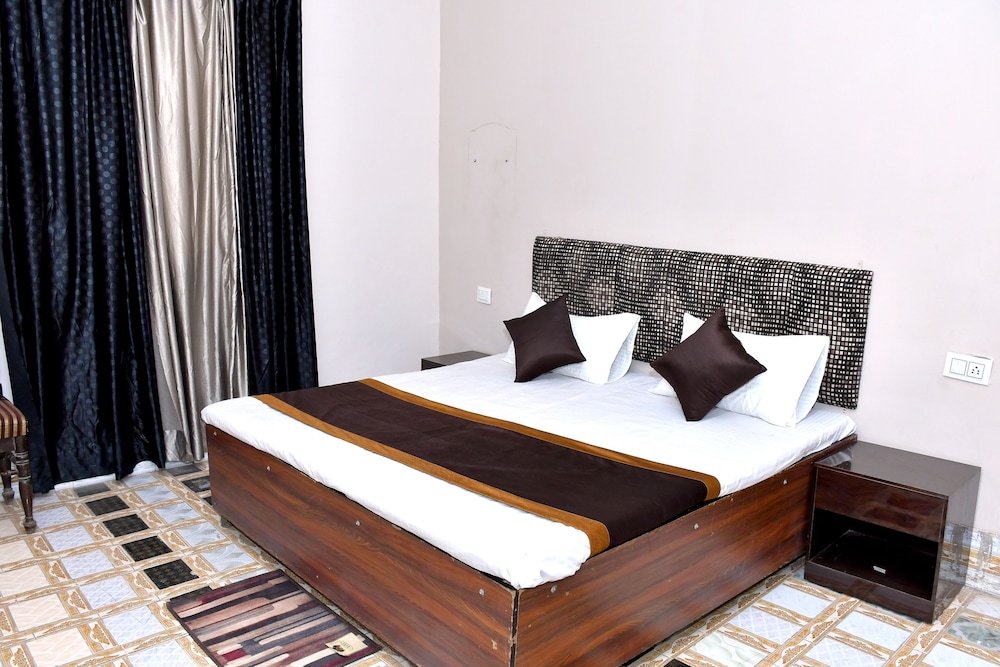 Basic Single Room photo 3