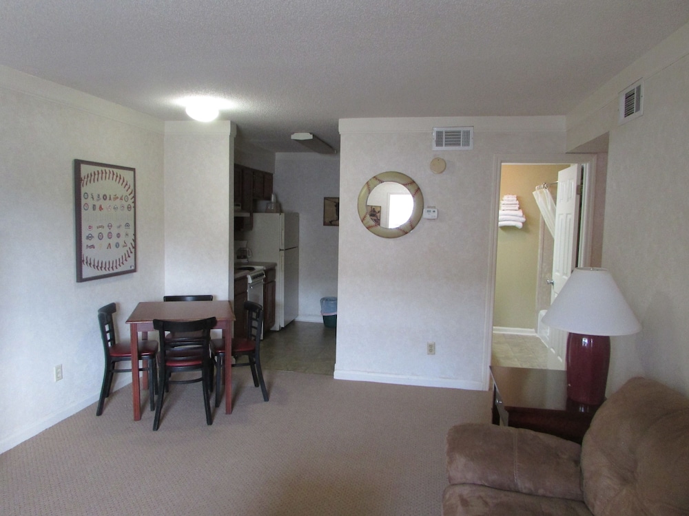 Suite, 2 Bedrooms, Non Smoking, Pets Not Allowed photo 3