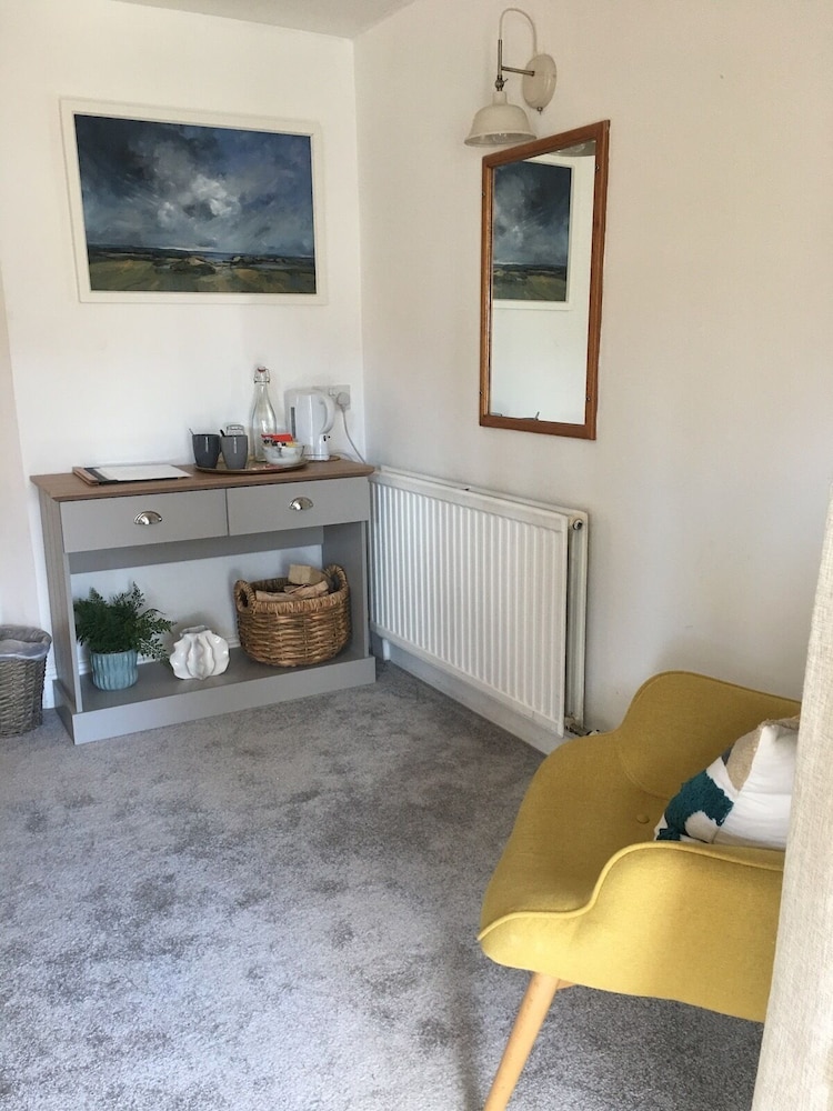 Standard Double or Twin Room, Ensuite (Pet-Friendly) photo 2