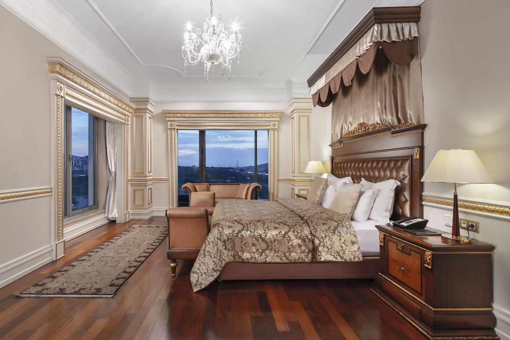 Presidential Suite, Multiple Beds photo 3
