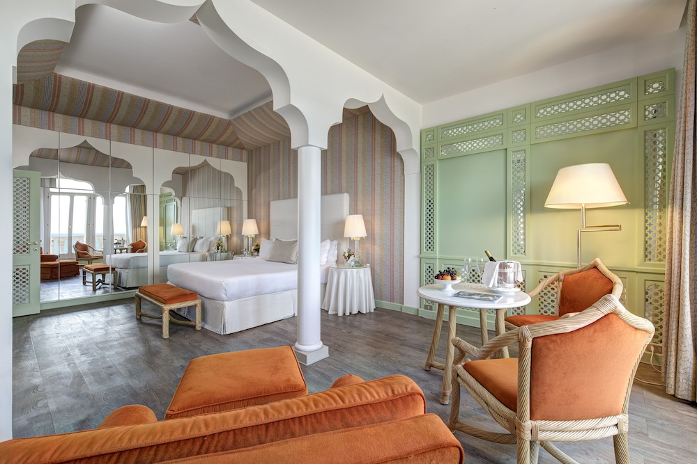 Deluxe Room, Sea View (Grand)
