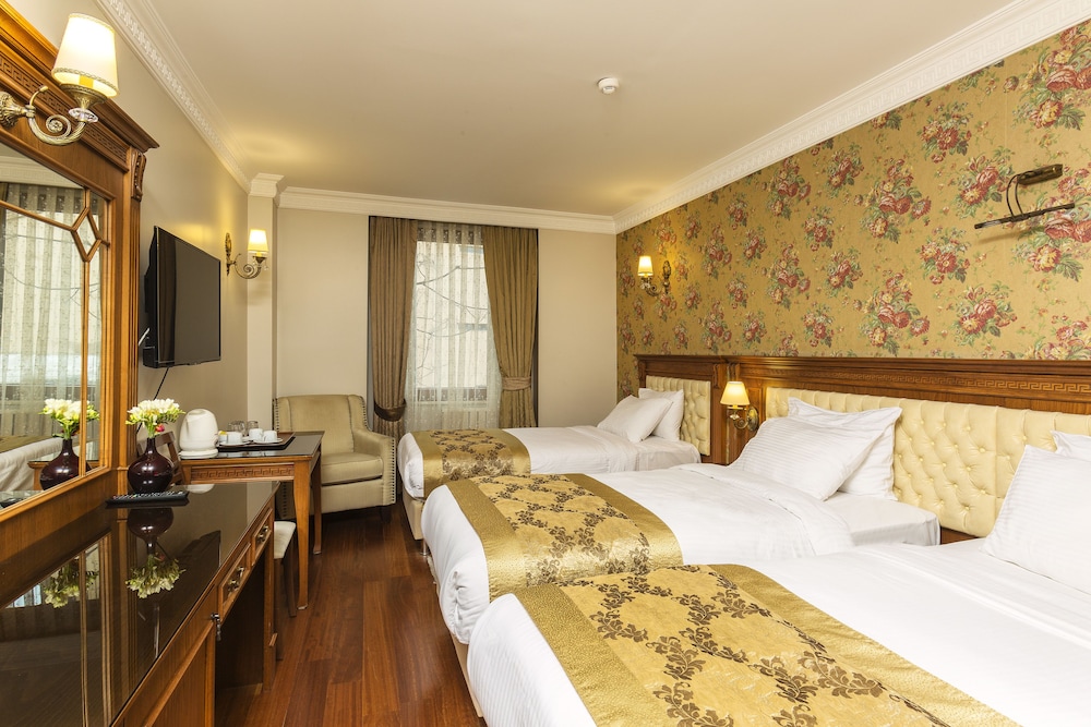 Standard Triple Room photo 3