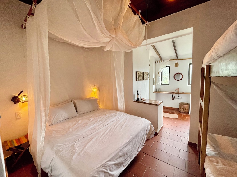 Honeymoon Cabin photo 1