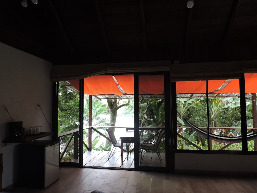 Deluxe Bungalow, 2 Queen Beds (Roble) photo 3