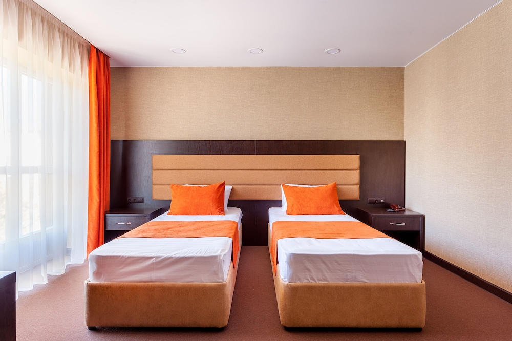 Standard Twin Room photo 1