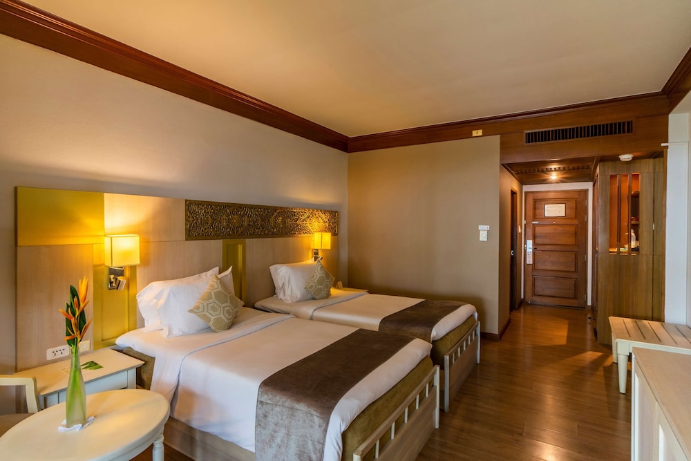 Deluxe Room, 2 Twin Beds, Non Smoking, Terrace - Photo 10