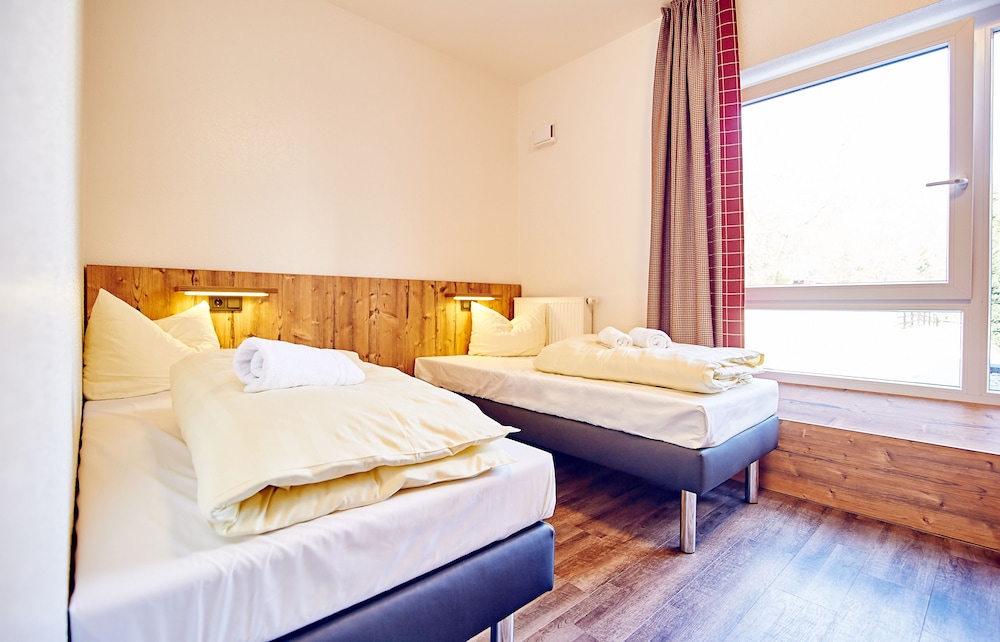 Triple Room, 1 Bedroom, Shared Bathroom, Annex Building (Sportheim)