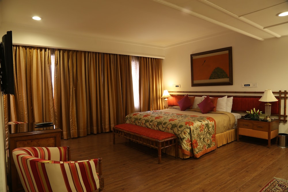 Suite (Ashok Heritage)