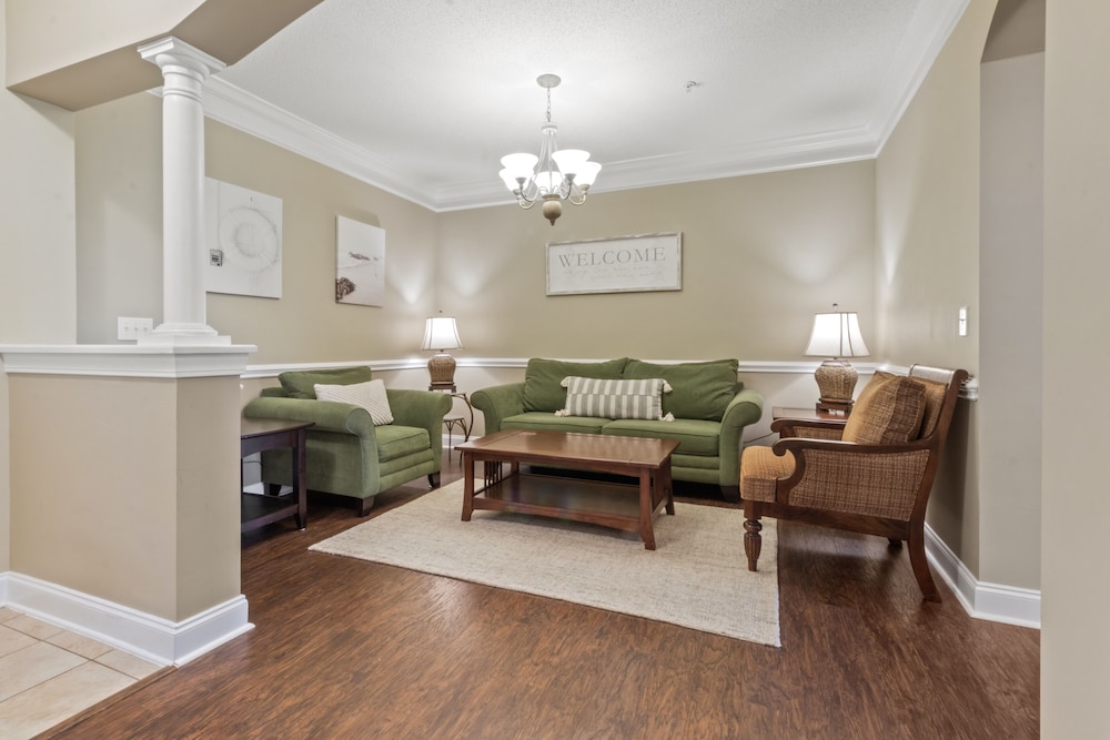 Condo, 2 Bedrooms