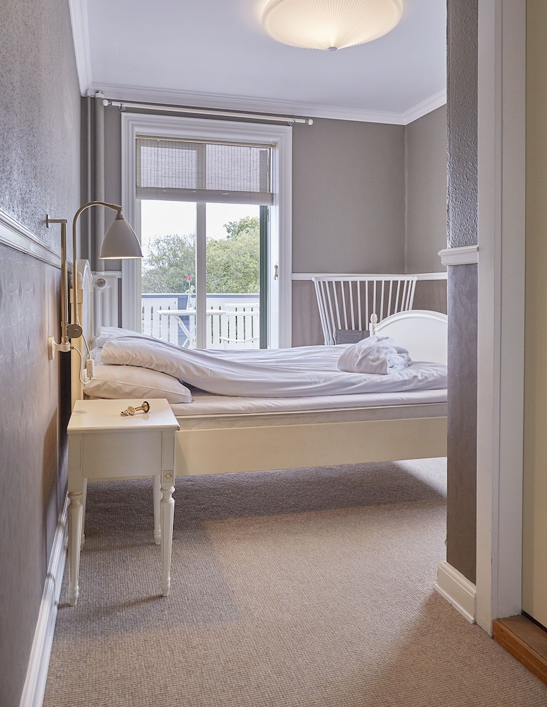 Doubleroom with ocean view and balcony photo 3