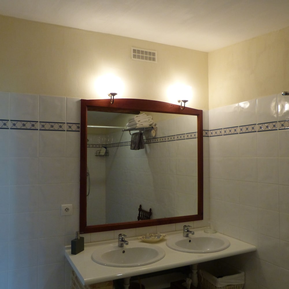 Suite (Bleue) photo 2