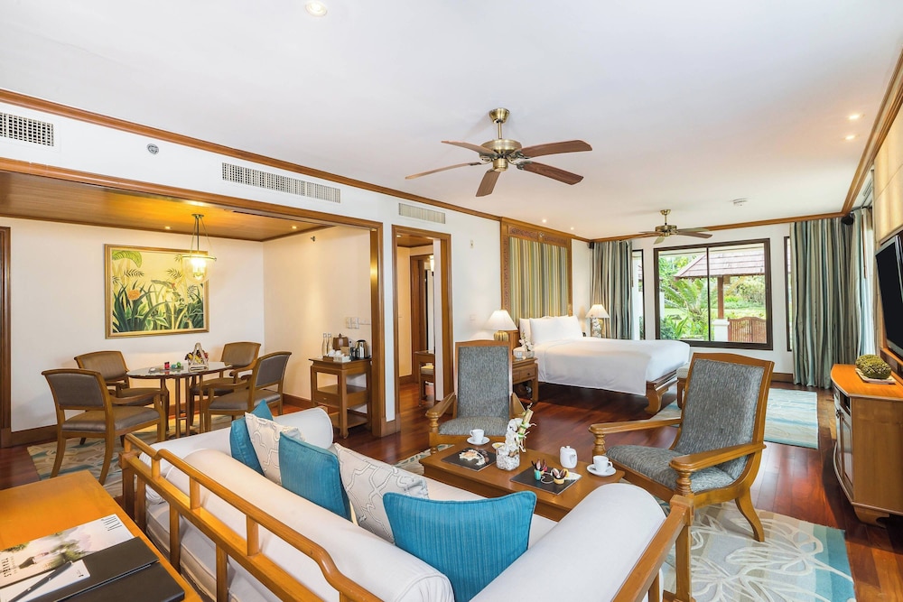 Suite, 1 Bedroom, Private Pool (Oceanfront) - Photo 8
