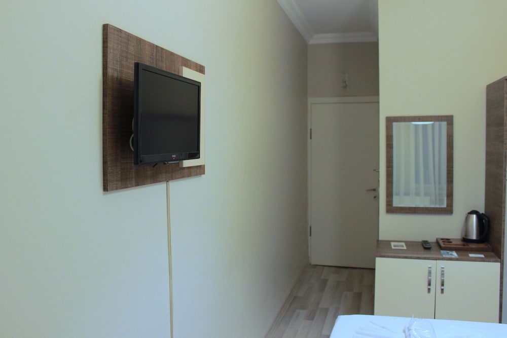 Twin Room, 2 Twin Beds photo 3
