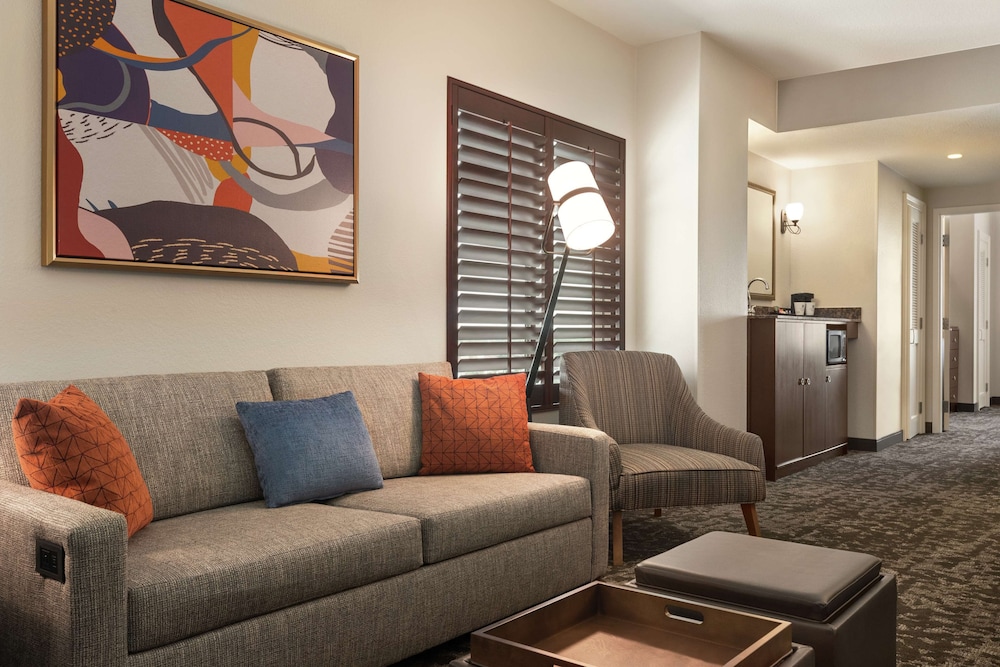 Suite, 1 King Bed with Sofa bed, Accessible, Corner (Mobility & Hearing, Roll-in Shower) - Photo 1